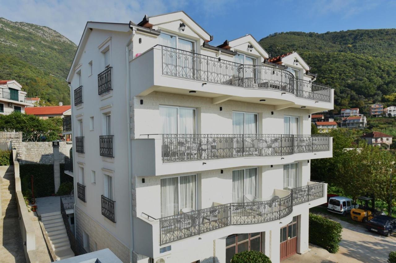 Villa Julia Baošići Eksteriør billede