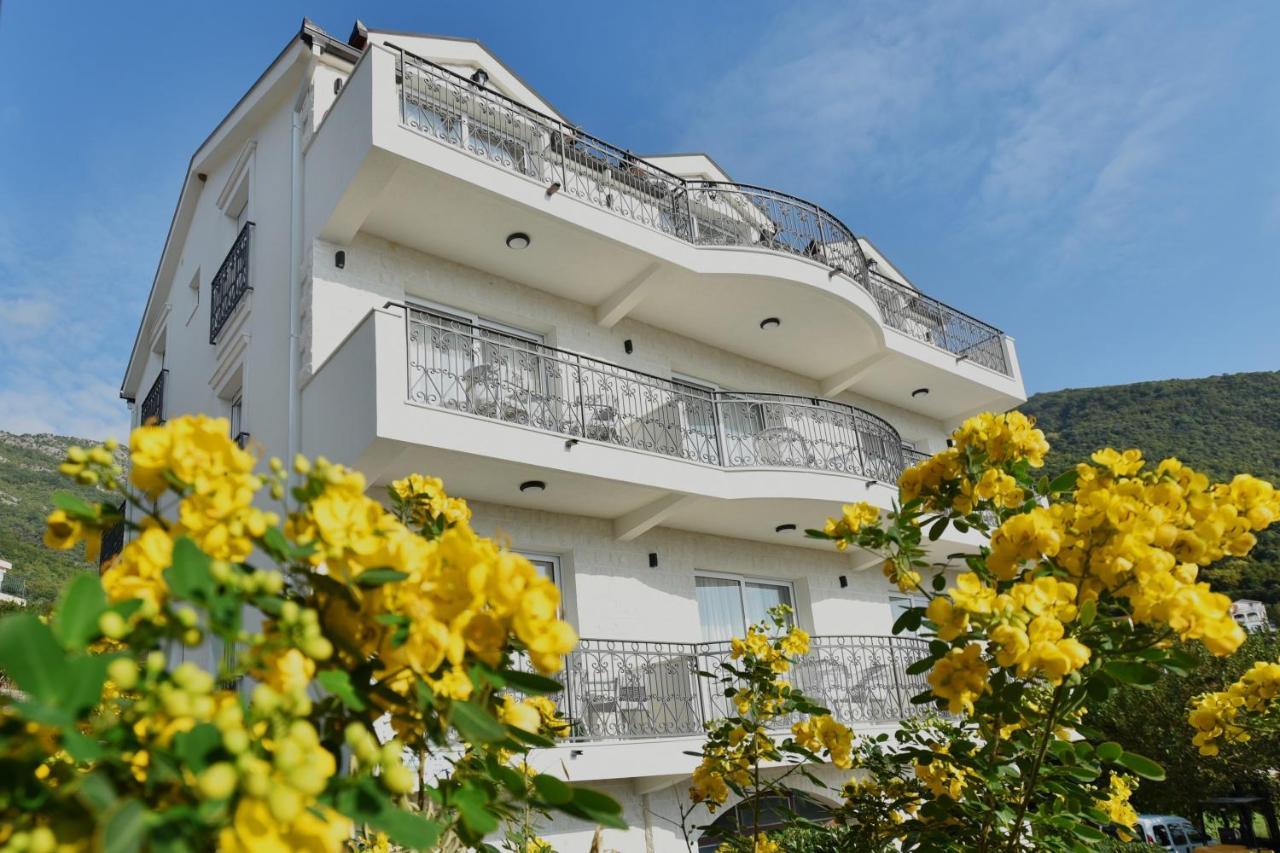 Villa Julia Baošići Eksteriør billede