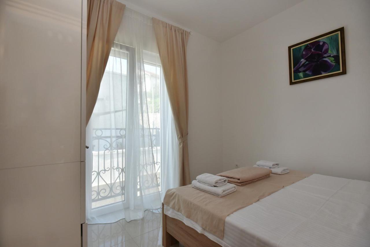 Villa Julia Baošići Eksteriør billede